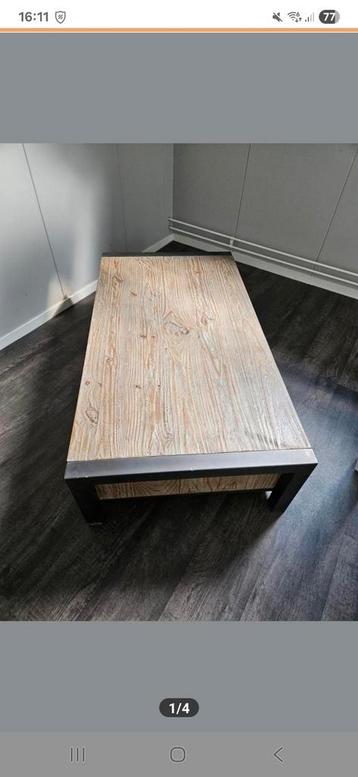 Mooie Salontafel met Opbergruimte beschikbaar voor biedingen