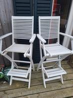 Gratis: 2 witte houten tuinstoelen, Tuin en Terras, Tuinstoelen, Ophalen, Gebruikt, Hout, Inklapbaar