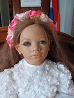 Prachtige Levensechte Pop, Ophalen of Verzenden, Pop