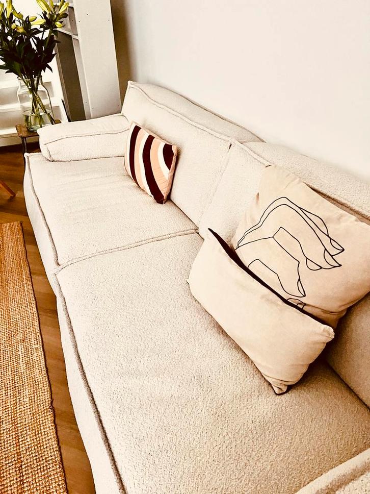 Teddy Lounge Bank creme/Wit - Zo Goed Als Nieuw, Huis en Inrichting, Banken | Bankstellen, Zo goed als nieuw, Rechte bank, Vierpersoons of meer