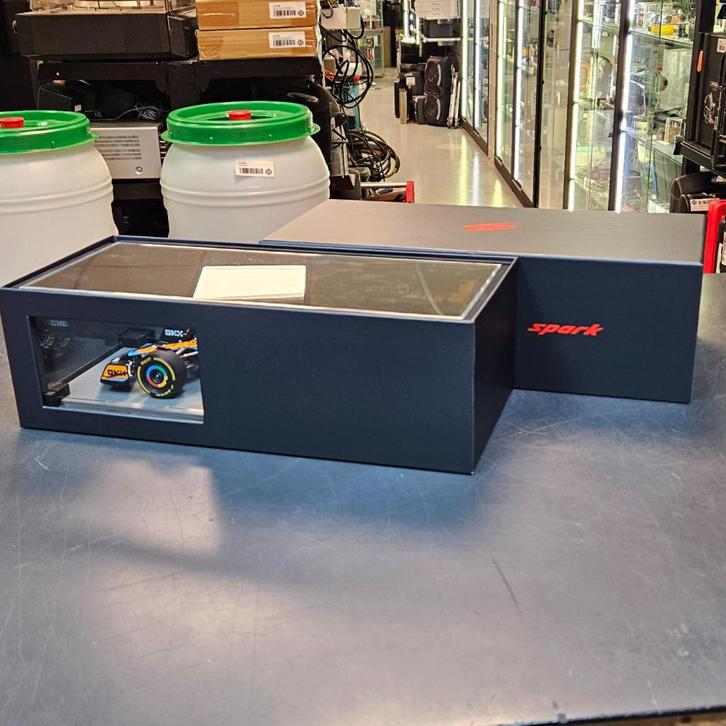 McLaren MCL60 2023 Australian GP #81 Oscar Piastri (8e), Hobby en Vrije tijd, Modelauto's | Overige schalen, Zo goed als nieuw