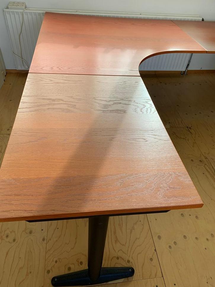 Effectiv groot bureau, Huis en Inrichting, Bureaus, Gebruikt, Bureau, In hoogte verstelbaar, Ophalen