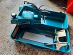 Makite freesmachine met goede messen

Alleenafhalen, Doe-het-zelf en Verbouw, Schaafmachines, Ophalen of Verzenden, Gebruikt