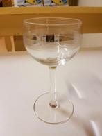 Gegraveerd borrelglas 11,5 x 5,5 cm, Antiek en Kunst, Antiek | Glas en Kristal, Ophalen of Verzenden