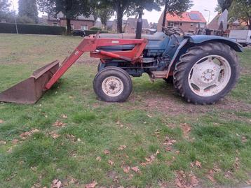 Fiat/utb 445 met voorlader beschikbaar voor biedingen