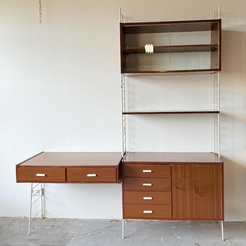 Opknapproject Babette DDR modulair wandsysteem, Huis en Inrichting, Kasten | Wandmeubels, Gebruikt, 200 cm of meer, 150 tot 200 cm
