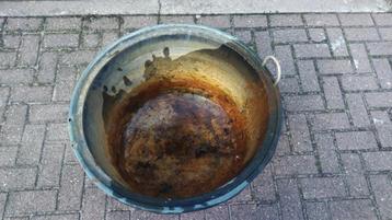 grote kuip van rood koper voor een antiek fornuis  beschikbaar voor biedingen