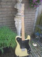 Telecaster met P90 en Squier Stratocaster, Muziek en Instrumenten, Snaarinstrumenten | Gitaren | Elektrisch, Ophalen of Verzenden