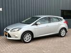 Ford Focus 1.6 EcoBoost Titanium NL AUTO!/1E EIGENAAR!/183PK, Auto's, Ford, Stof, Gebruikt, Zwart, 4 cilinders