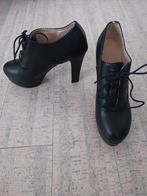 Nieuwe Zwarte veter laarsjes dansschoen maat 39,5 - 40, Ophalen of Verzenden, Zo goed als nieuw, Bruin