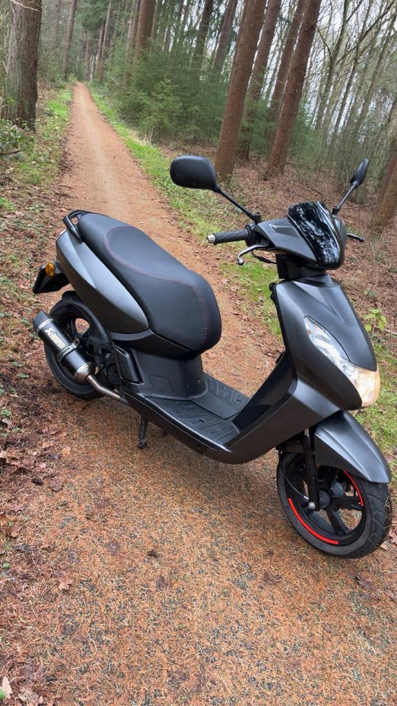 Peugeot Kisbee 4T – netjes opgeknapt – €900, Fietsen en Brommers, Scooters | Peugeot, Zo goed als nieuw, Overige modellen, Maximaal 45 km/u