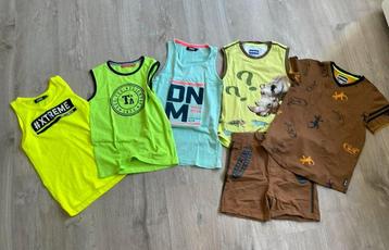 4 mouwloze shirts, 1 shirt en korte broek maat 134/140 beschikbaar voor biedingen