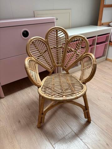 Rotan Kinderstoeltje - Zo Goed Als Nieuw beschikbaar voor biedingen