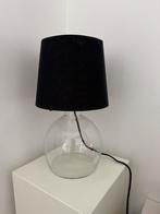 Lamp Tafellamp Glazen Voet Zwarte Kap, Huis en Inrichting, Lampen | Tafellampen, Ophalen of Verzenden, Zo goed als nieuw, Minder dan 50 cm