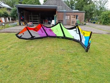 Kite 8 meter North, evt met bijpassende bar beschikbaar voor biedingen