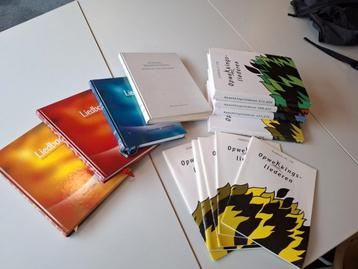 Muziekboeken: Liedboeken & Opwekking beschikbaar voor biedingen
