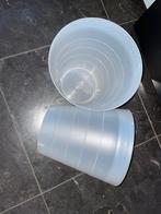 Twee gratis prullenbakken, Huis en Inrichting, Woonaccessoires | Prullenbakken, Ophalen, Kunststof, Gebruikt, 50 tot 75 cm