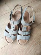 Gabor sandalen grijs hakje mt 6,5 40 klittenband, Kleding | Dames, Ophalen of Verzenden, Zo goed als nieuw
