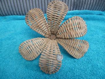 Riviera Maison  rattan bloem 21 cm beschikbaar voor biedingen