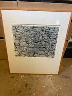Ingelijste Foto van Stenen Muur, Huis en Inrichting, Ophalen, Zo goed als nieuw, Foto of Poster, 75 cm of meer