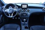 Mercedes-Benz A-Klasse 180 AMG LEDER NAVI XENON BLUET STOELV, Auto's, Voorwielaandrijving, Gebruikt, Zwart, 4 cilinders