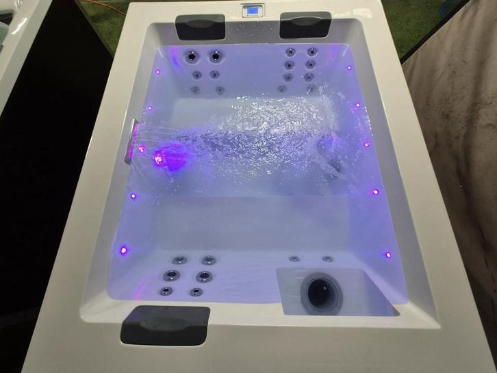 SPOTGOEDKOOP infinitas SPA‼️direct vandaag bezorgd🚛, Tuin en Terras, Zwembaden, Gebruikt, Overige typen, Minder dan 80 cm, Minder dan 200 cm