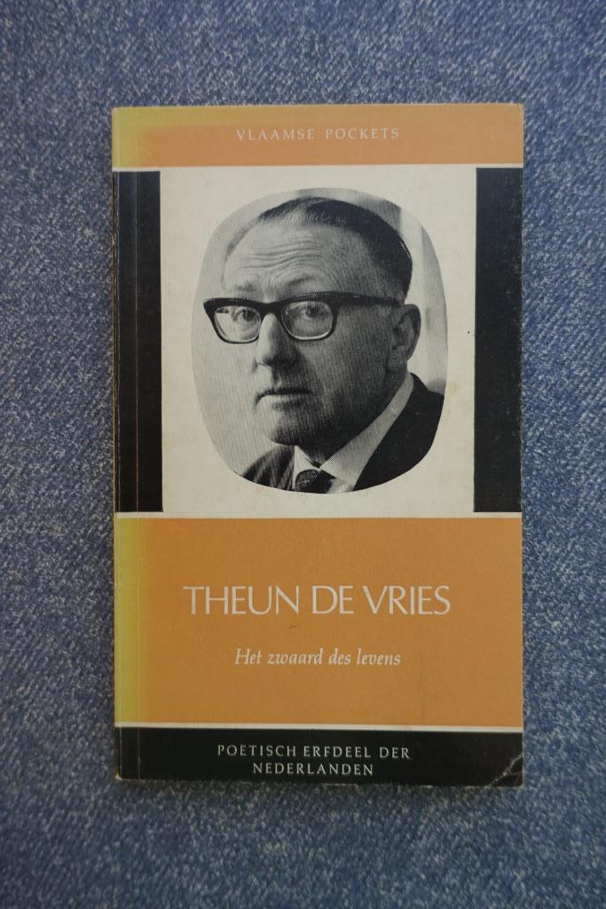 Theun de Vries. het zwaard des levens (poëzie), Boeken, Literatuur, Gelezen, Nederland, Ophalen of Verzenden
