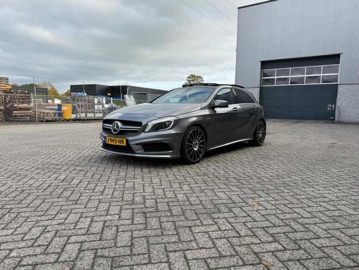 Mercedes-Benz A-Klasse 2.0 A45 AMG 4MATIC Aut7 2013 Grijs, Auto's, Mercedes-Benz, Bedrijf, 4x4, ABS, Airbags, Airconditioning