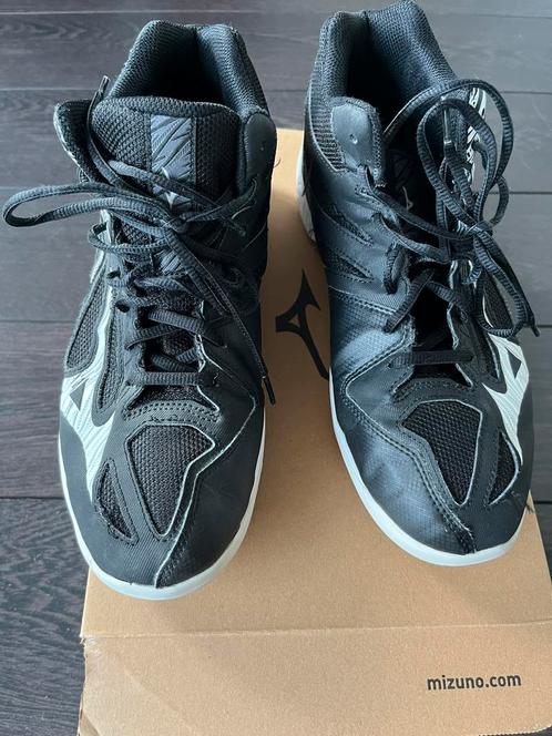Te koop: zaal korfbalschoenen Mizuno maat 42,5, Sport en Fitness, Korfbal, Zo goed als nieuw, Schoenen, Ophalen of Verzenden