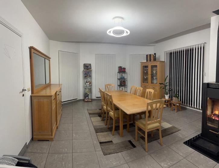 Salon meubels eik,eettafel+ 8 stoelen,dressoir, vitrine kast, Huis en Inrichting, Kasten | Dressoirs, Gebruikt, 200 cm of meer