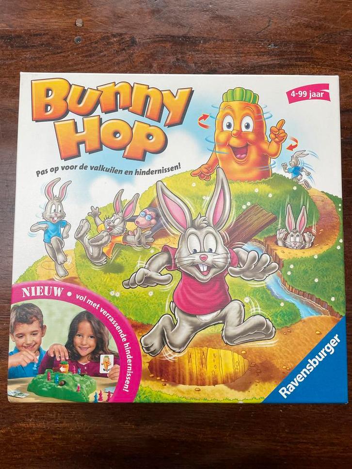 Ravensburger Bunny Hop Bordspel - Konijnenrace!, Hobby en Vrije tijd, Gezelschapsspellen | Bordspellen, Zo goed als nieuw, Drie of vier spelers