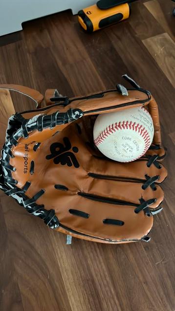 Baseball handschoen en bal Kinder maat beschikbaar voor biedingen