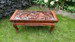 Salontafel met houtsnijwerk, indonesisch tafereel., Antiek en Kunst, Antiek | Meubels | Tafels, Ophalen
