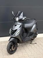 Piaggio zip 50cc 2016 FULL OPTION GRATIS BEZORGING, Fietsen en Brommers, Scooters | Piaggio, Gebruikt, Zip, Ophalen of Verzenden