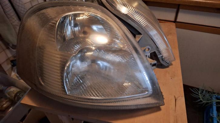 Koplampen L+R Renault master vanaf bj 2004, Auto diversen, Overige Auto diversen, Ophalen