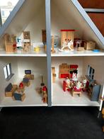 Goed uitziende poppenhuis met sylvanian families konijn, Poppenhuis, Zo goed als nieuw, Ophalen