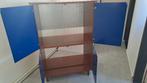 Beukenhouten opbergkast met blauwe glazen deuren, Huis en Inrichting, Ophalen, Gebruikt