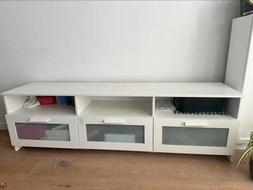 Gratis - TV kast - Brimnes beschikbaar voor biedingen