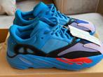 Yeezy 700 Boost - Maat 42 - Nieuw in doos!, Kleding | Heren, Schoenen, Ophalen of Verzenden, Nieuw, Blauw, Sneakers of Gympen