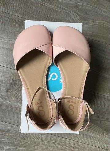 Nieuwe Shapen Barefoot Poppy sandals, maat wide beschikbaar voor biedingen