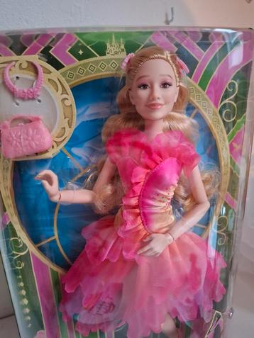 Barbie Wicked Glinda NRFB beschikbaar voor biedingen