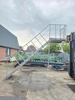Aluminium trap met bordes. Hoog 2.85mtr. Nob101, Ophalen, Zo goed als nieuw, 2 tot 4 meter