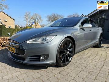 Tesla Model S 85 Base Org NL, 7 Persoons, Open Panoramadak beschikbaar voor biedingen