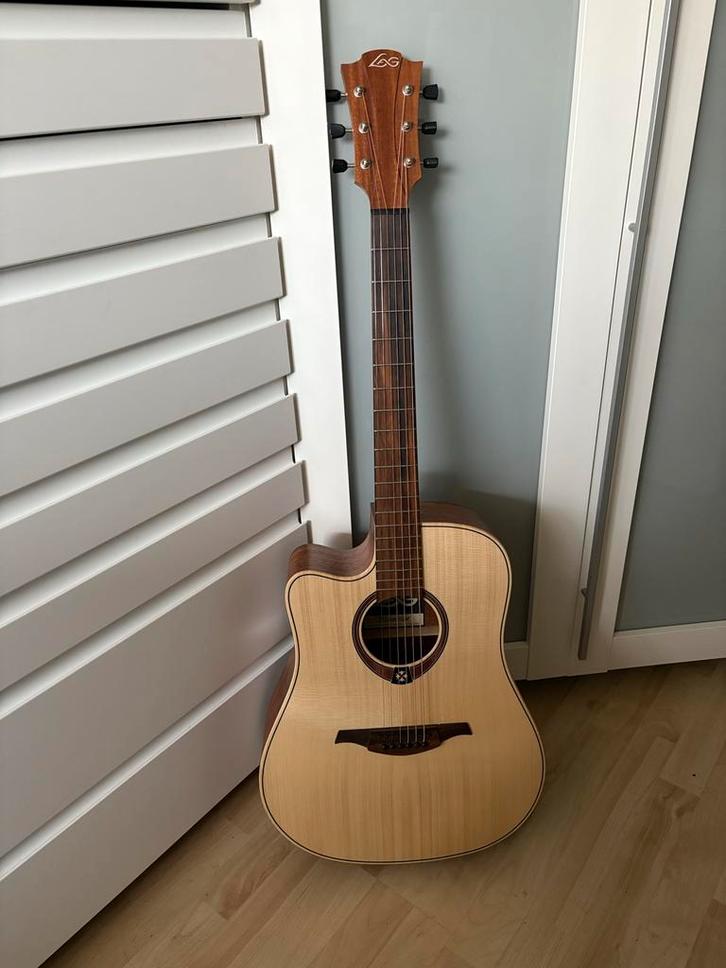 Tramontane Linkshandige Gitaar, Muziek en Instrumenten, Snaarinstrumenten | Gitaren | Akoestisch, Gebruikt, Western- of Steelstringgitaar