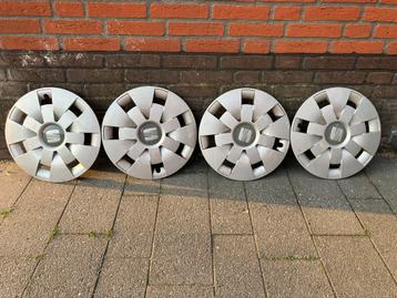 Originele SEAT wieldoppen 14 inch (6J0601147) beschikbaar voor biedingen