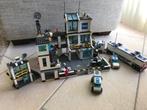 Lego 7743 en 7744 politiebureau en politievrachtwagen, Ophalen of Verzenden, Gebruikt