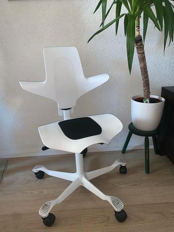 HAG Capisco Bureaustoel - Ergonomisch limited edition beschikbaar voor biedingen