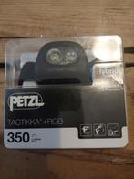 Petzl Tactikka +RGB hoofdlamp wit licht, rood, groen & blauw, Caravans en Kamperen, Kampeeraccessoires, Zo goed als nieuw