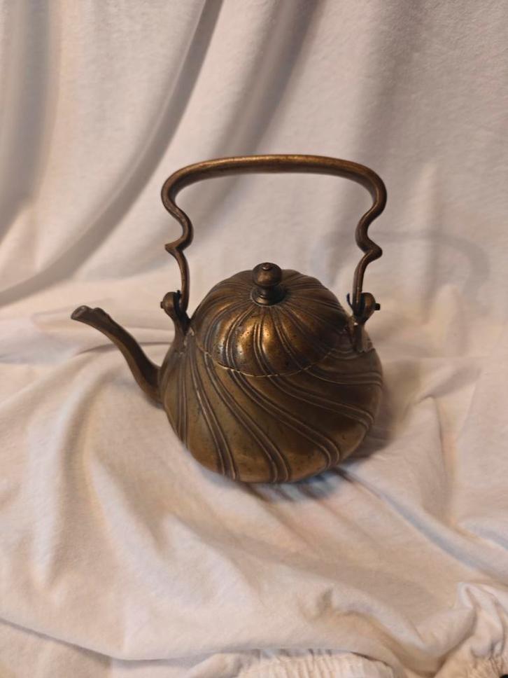 Antieke Messing Theepot, Antiek en Kunst, Antiek | Koper en Brons, Brons, Ophalen of Verzenden