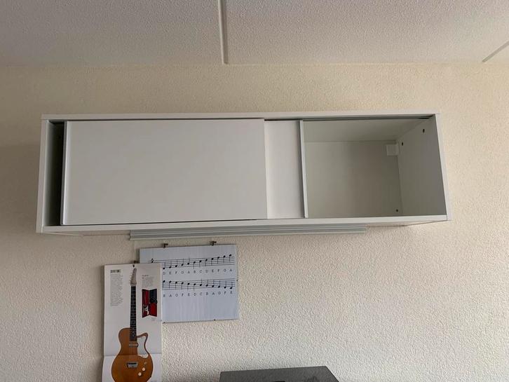 Wandkast met schuifdeuren, Huis en Inrichting, Kasten | Kledingkasten, Zo goed als nieuw, Minder dan 100 cm, 100 tot 150 cm, 25 tot 50 cm